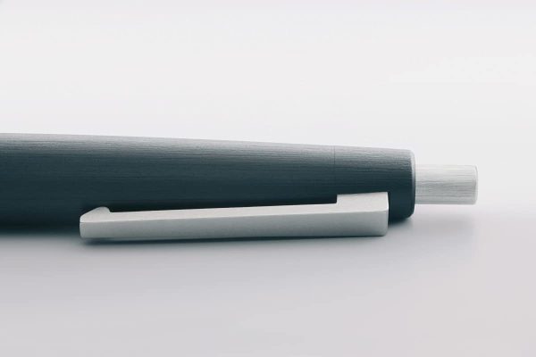 Lamy 2000 0,5 Mat Siyah 101 Versatil Kalem - Görsel 3
