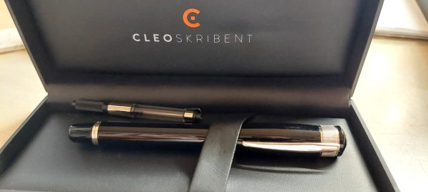 CLEOSKRIBENT AURA KONVERTÖRLÜ DOLMAKALEM 14K ALTIN Siyah